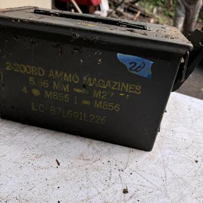 Army Ammo Box w 6 New Bullet Molds