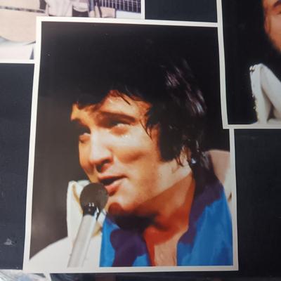 1 ELVIS COLLECTOR'S PLATE AND 4 PICTURES