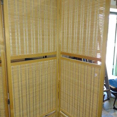 Woven Four Panel Screen with Two Removable Shelves