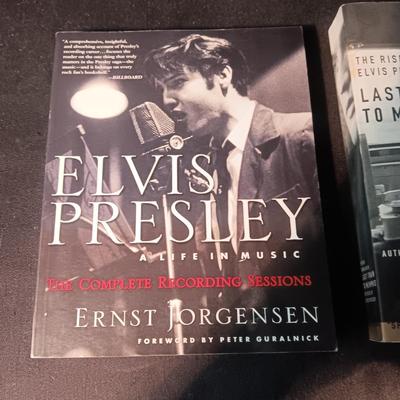 2 SOFTBACK ELVIS BOOKS