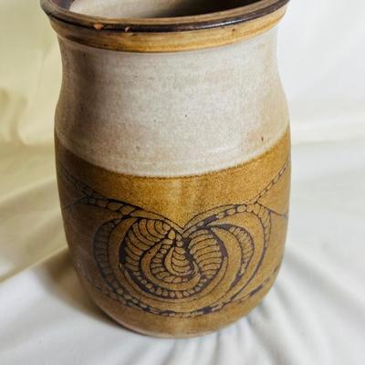Signed Art Studio Vtg Pottery Folk Primitive Tribal Vase