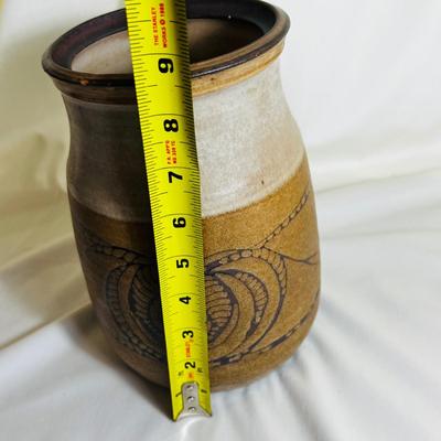 Signed Art Studio Vtg Pottery Folk Primitive Tribal Vase