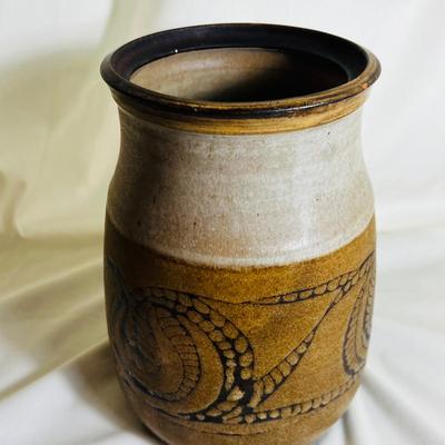 Signed Art Studio Vtg Pottery Folk Primitive Tribal Vase
