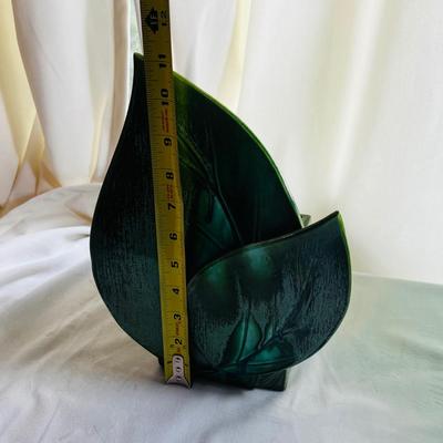 Underwriters Laboratories Inc. Portable Lamp Hand Made Pottery Green Exotic Leaves