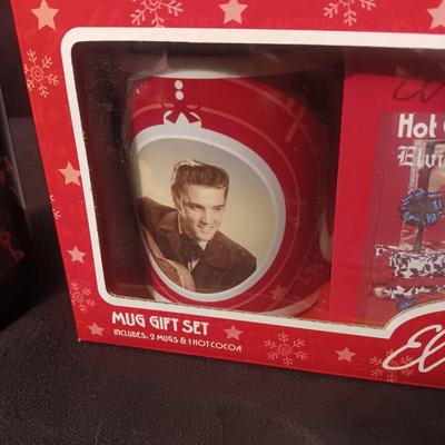 ELVIS PRESLEY STEEL WATER BOTTLE AND MUG GIFT SET