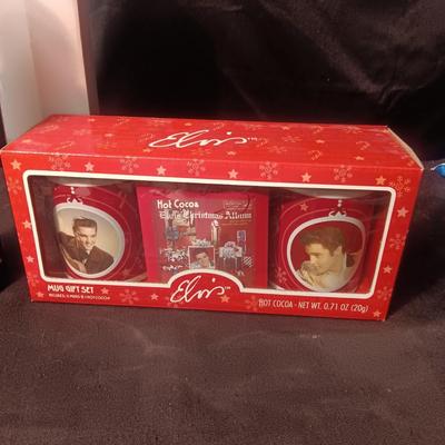 ELVIS PRESLEY STEEL WATER BOTTLE AND MUG GIFT SET