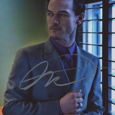 Luke Evans signed photo