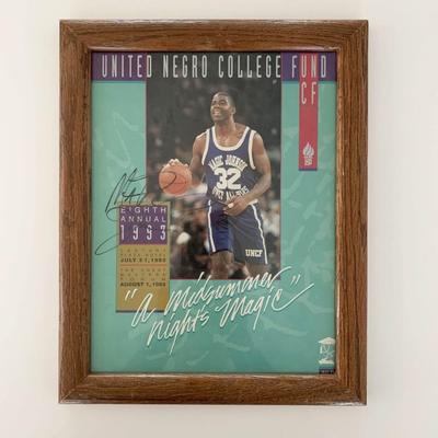 Magic Johnson signed United Negro College Fund program 