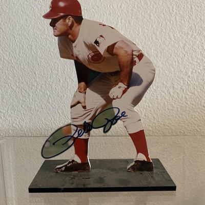Cincinnati Reds Pete Rose signed collectible cutout on stand