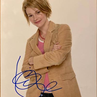 Leisha Hailey
signed photo