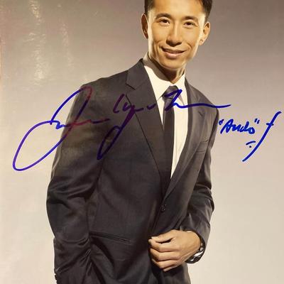 Heroes James Kyson signed photo
