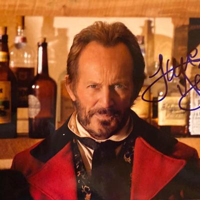 Lance Henriksen signed photo