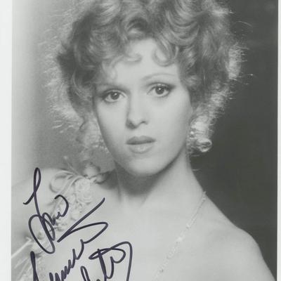 Bernadette Peters signed photo