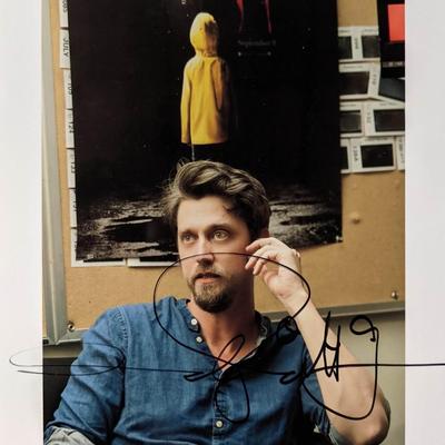 IT signed photo