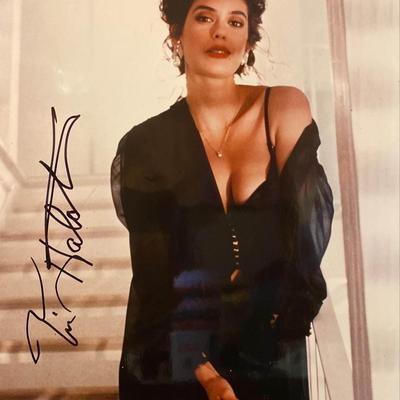 Teri Hatcher signed photo