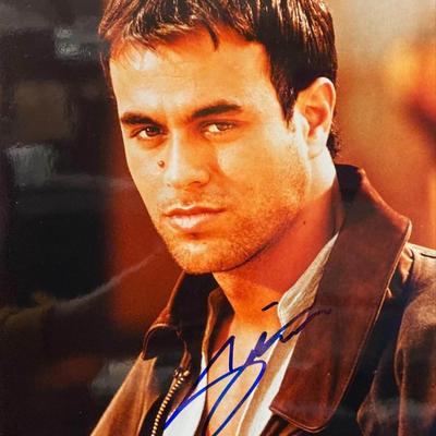 Enrique Iglesias signed photo 