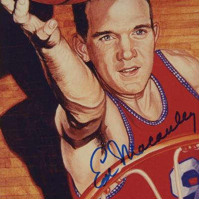 Ed Macauley signed photo