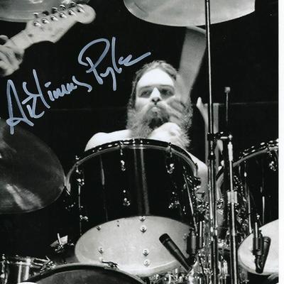 Lynyrd Skynyrd Artimus Pyle Signed Photo (JSA Certified)