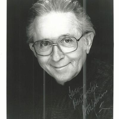Comedian Arte Johnson signed photo