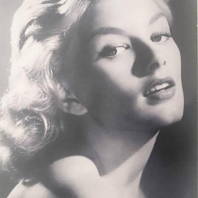 Stephanie Griffin Signed Photo