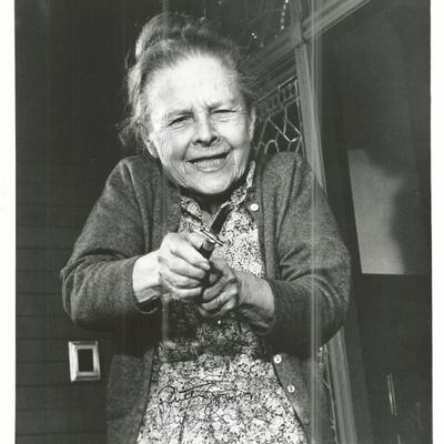 Scavenger Hunt Ruth Gordon signed photo