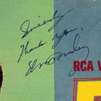 Elvis Presley signed Kissin Cousins album