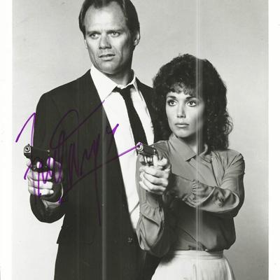 Hunter Fred Dryer Signed Photo