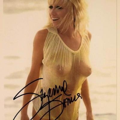 Suzanne Somers signed promo photo 