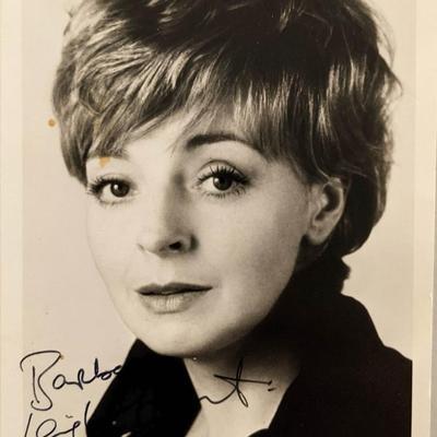 Barbara Leigh-Hunt signed photo