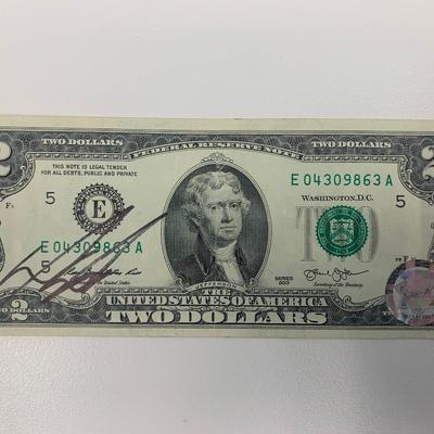Hamilton Star Daveed Diggs Signed Two Dollar Bill