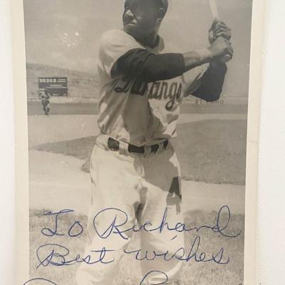 Baseball Player Buck Leonard signed photo postcard