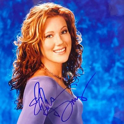 Elisa Donovan Signed Photo