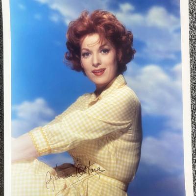 Maureen O'Hara signed photo