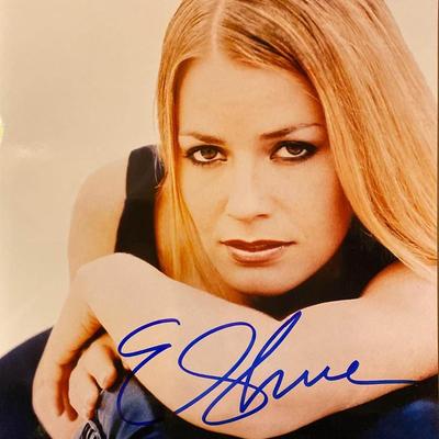 Elisabeth Shue signed photo