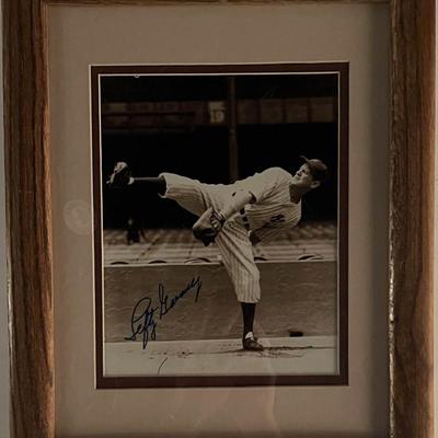 Lefty Gomez signed photo