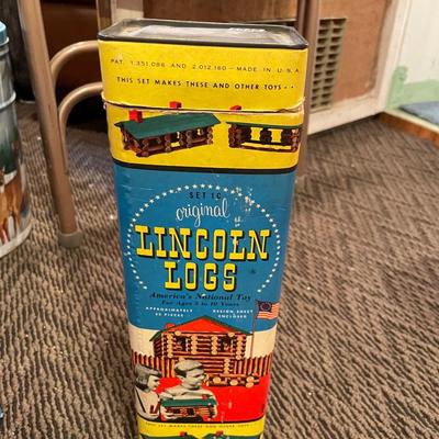 Lincoln logs