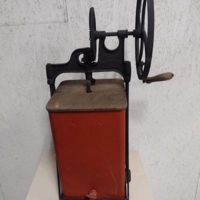 Antique Commercial or Merchant's Dazey Churn