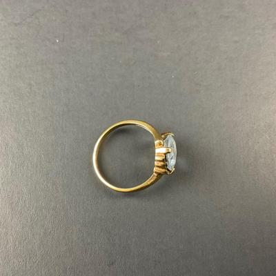 -9- FINE JEWELRY | 10Kt Gold Ring & Light Blue Stone | Marked