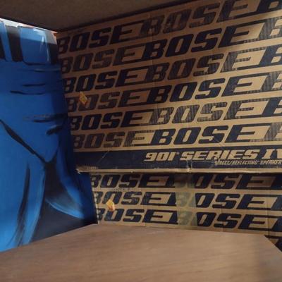 Pair of Vintage 901 Bose Speakers with Box