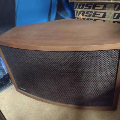 Pair of Vintage 901 Bose Speakers with Box