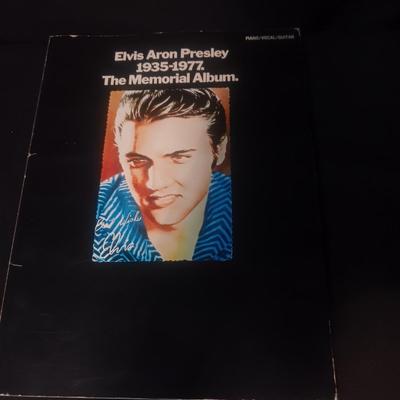 ELVIS BOOK AND MAGAZINES