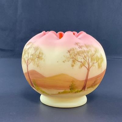 -13- FENTON | USA Burmese Hand Painted Rose Bowl | Sticker & Signed