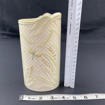 -26- BELLEEK | Pottery Dragonflies Vase | 7th Mark