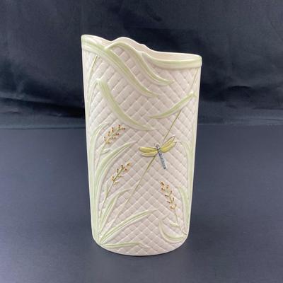 -26- BELLEEK | Pottery Dragonflies Vase | 7th Mark