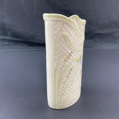 -26- BELLEEK | Pottery Dragonflies Vase | 7th Mark