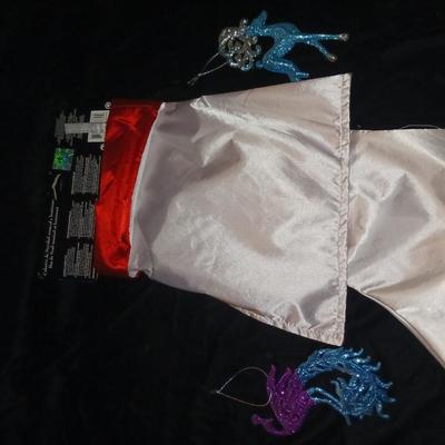 ELVIS CHRISTMAS STOCKING AND 2 ORNAMENTS
