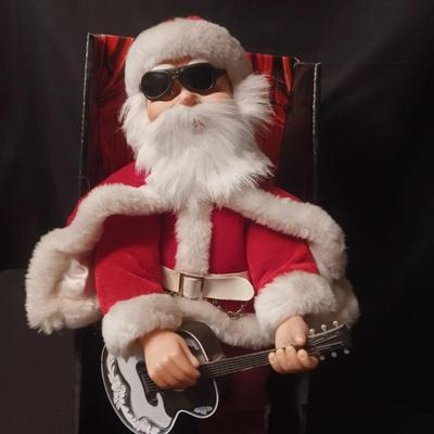 SINGING AND DANCING ELVIS SANTA "HERE COMES SANTA CLAUS