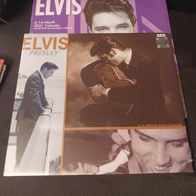 ELVIS ALARM CLOCK AND PAST YEARS CALENDARS