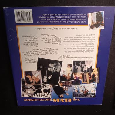 RECORD COLLECTOR MAGAZINE & THE ELVIS ENCYCLOPEDIA