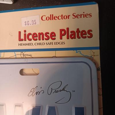 ELVIS TIN LICENSE PLATE AND 3 DISPOSABLE LIGHTERS